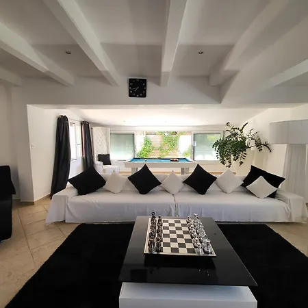 Petra Bianca Suites&chambres Bed & Breakfast