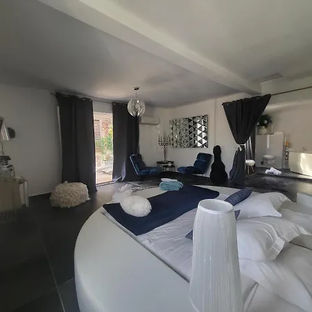 Bed & Breakfast Petra Bianca & A 10mn A Pied Du Port De Bonifacio *