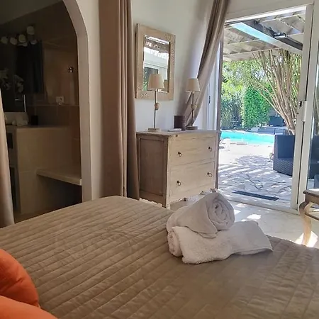 Bed & Breakfast Petra Bianca & A 10mn A Pied Du Port De Bonifacio *
