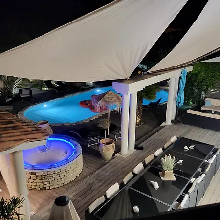 Bed & Breakfast Petra Bianca & A 10mn A Pied Du Port De Bonifacio *