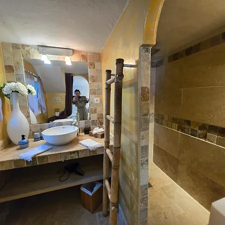 Petra-bianca Bed & Breakfast *
