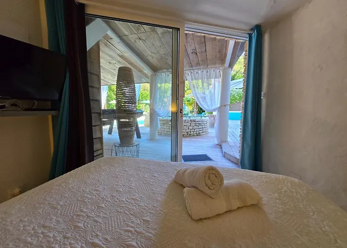 Bed & Breakfast Petra Bianca & 4*